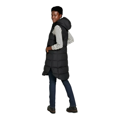 LL Bean Women's Popham Puffer Long Vest in midnight black, on model side view