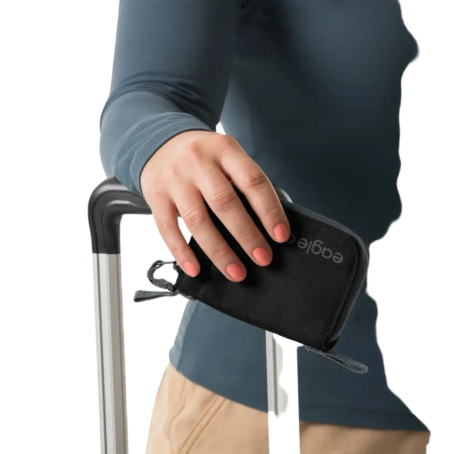 Eagle Creek Stash RFID Zip Wallet in black, model view