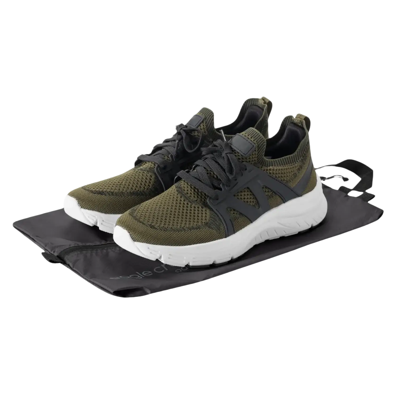 Eagle Creek Pack-It® Isolate Shoe Sack in black, shoes on view
