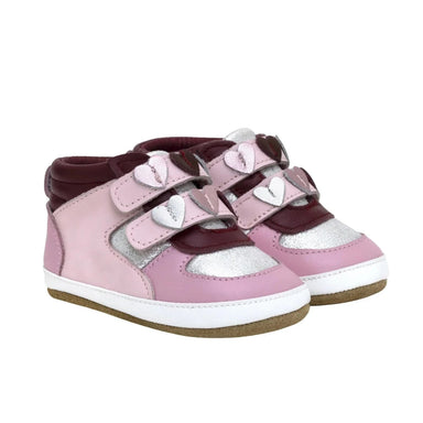 Robeez Baby All Heart First Kicks in pink, pair side view