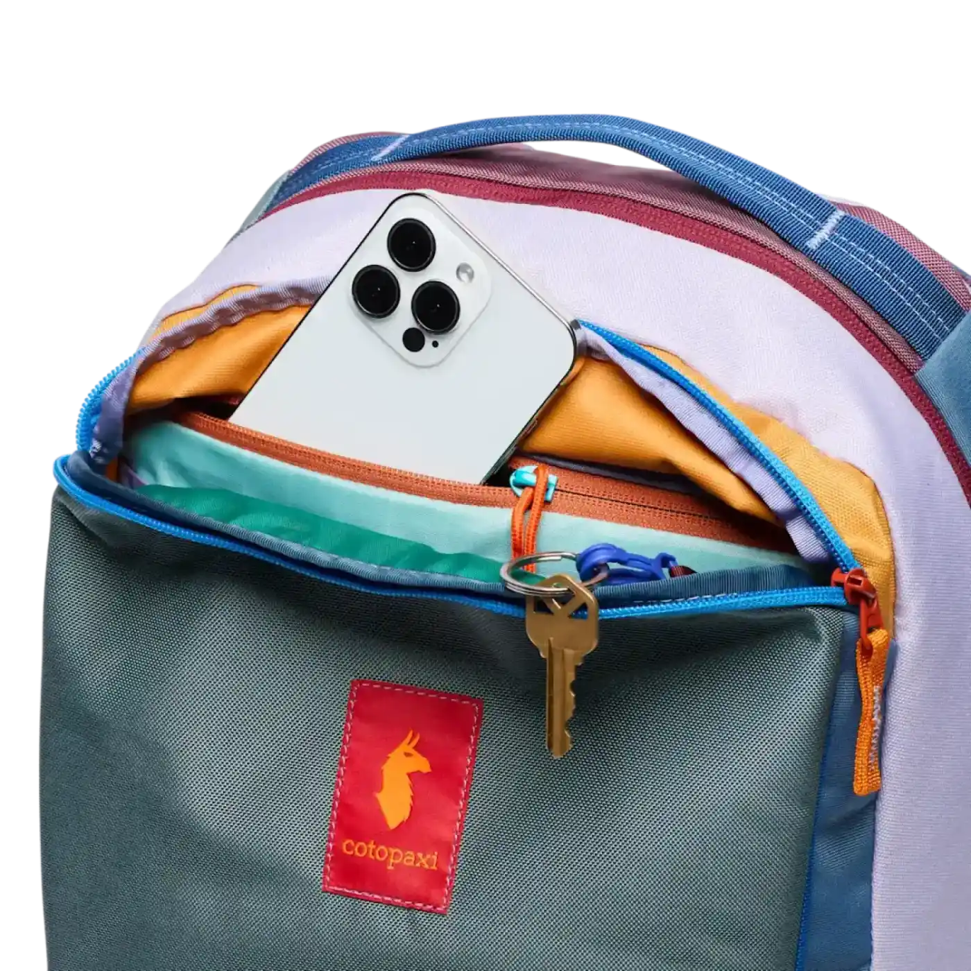 Cotopaxi Allpa 18L Daypack in del dia, open top pocket