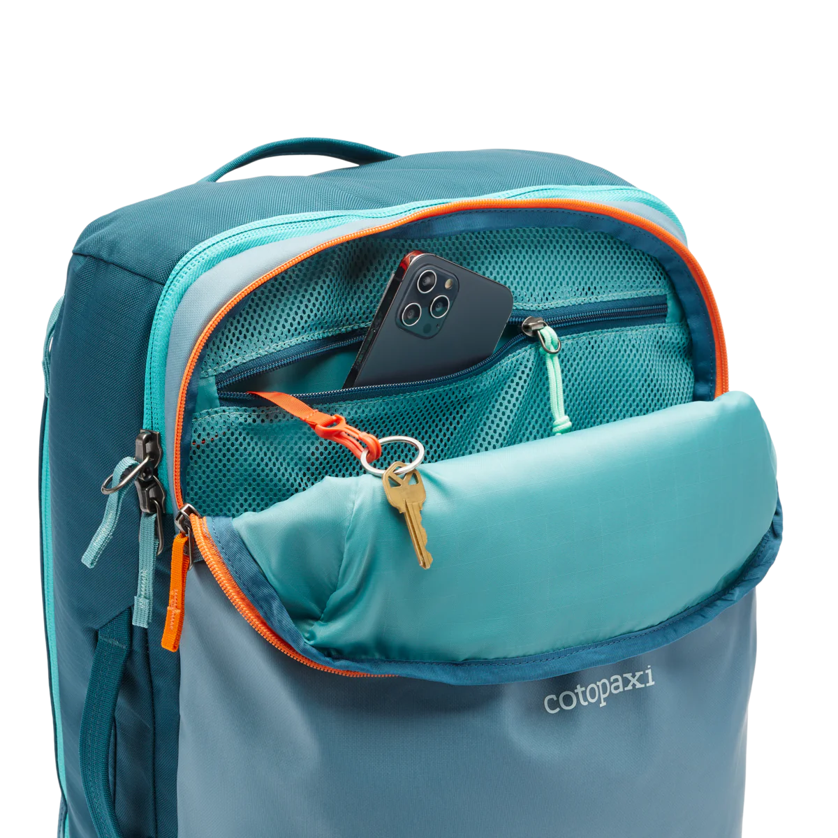 Cotopaxi Allpa 35L Travel Pack Blue Spruce/Abyss Front Pocket Detail