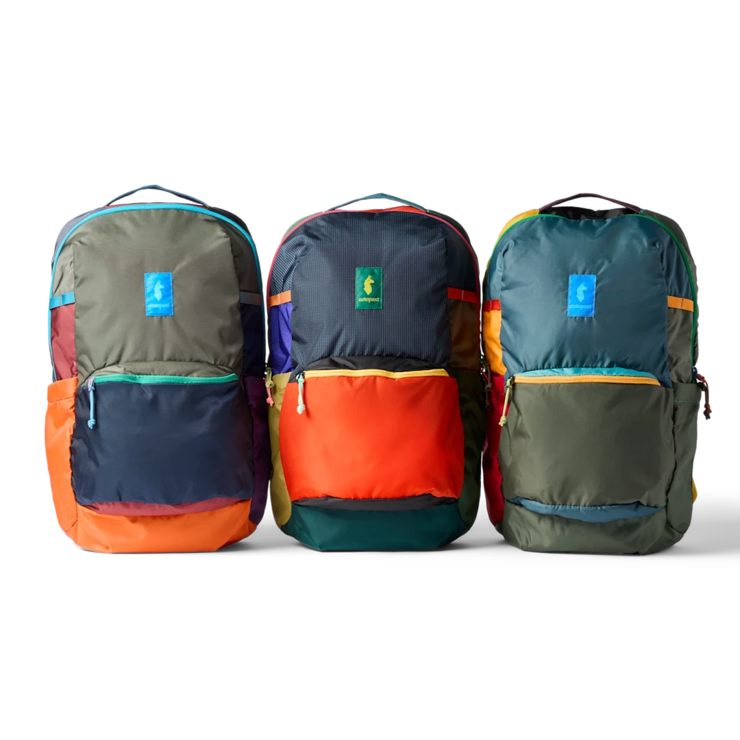 Chiquillo 26L Daypack in del dia, 3 packs lined up front view more color examples