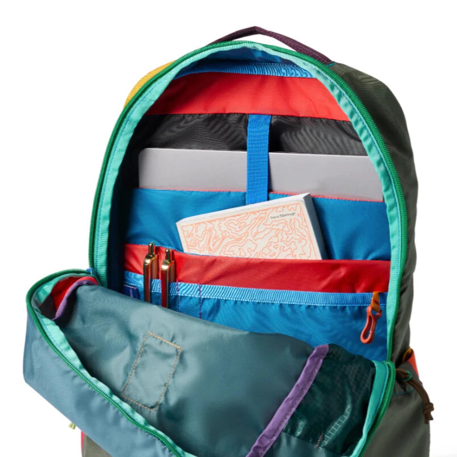 Chiquillo 26L Daypack in del dia, front pocket open view