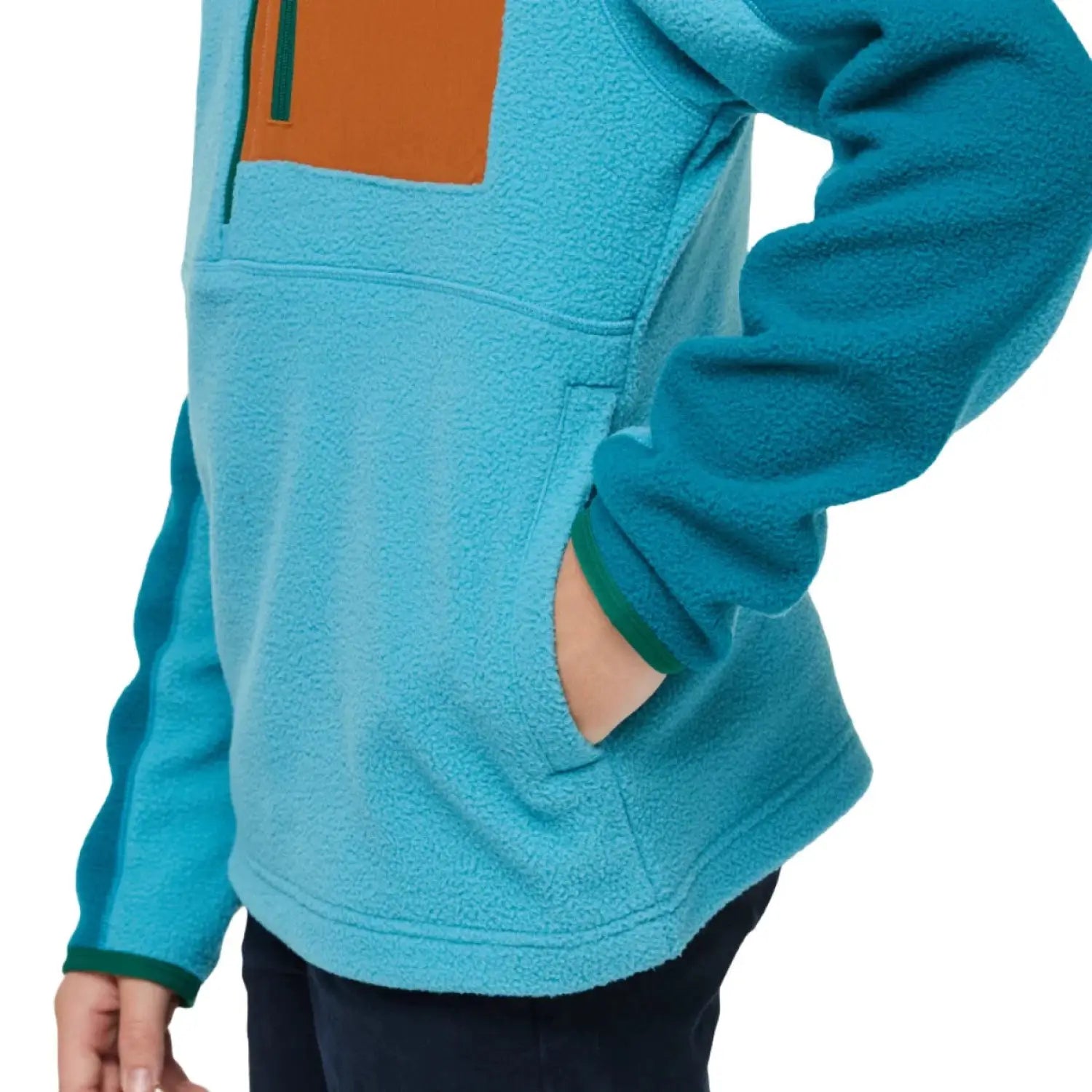 Cotopaxi K's Abrazo Half-Zip Fleece Jacket, Gulf Poolside, side view of pocket on model 