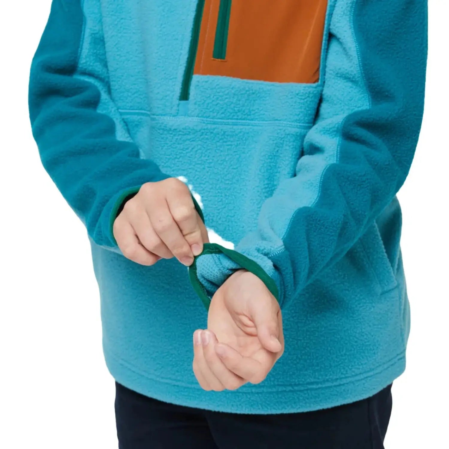 Cotopaxi K's Abrazo Half-Zip Fleece Jacket, Gulf Poolside, front view of sleeve on model 