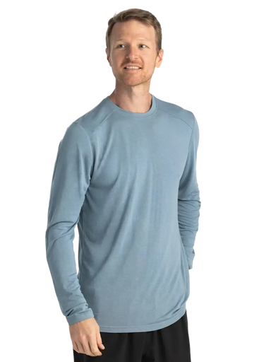 Free Fly Men's Bamboo Lightweight Long Sleeve, front view