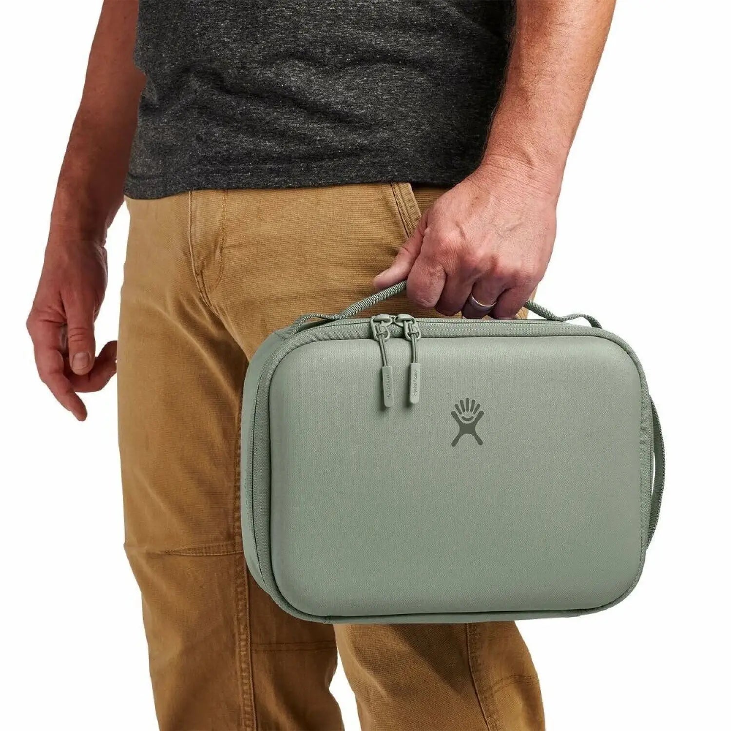 Hydroflask Carry Out™ Lunch Box 5L in agave, held by model view