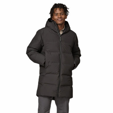 Patagonia M's Jackson Glacier Parka, Black, front view on model