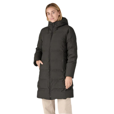 Patagonia W's Jackson Glacier Parka, Black, front view on model with jacket zipped up