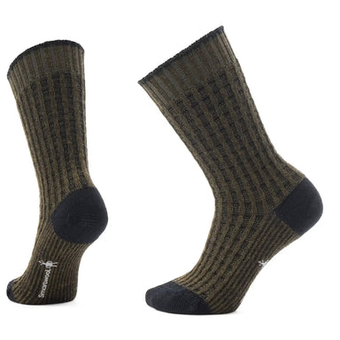 smartwool everyday cozy waffle press crew socks in military olive 