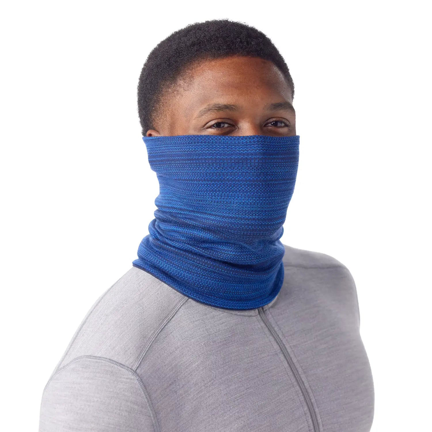 smartwool thermal merino reversible neck gaiter in deep navy color shift front up model view