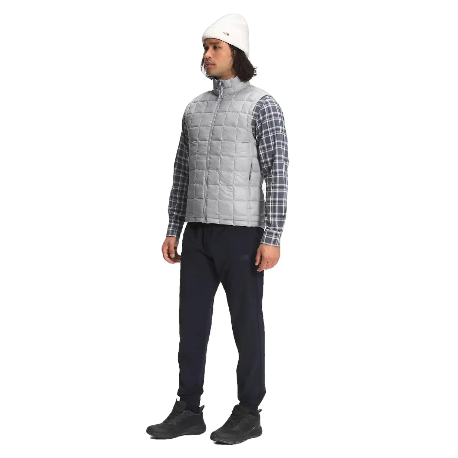 The North Face M's ThermoBall™ Eco Vest 2.0, Meld Grey, front and side view on model