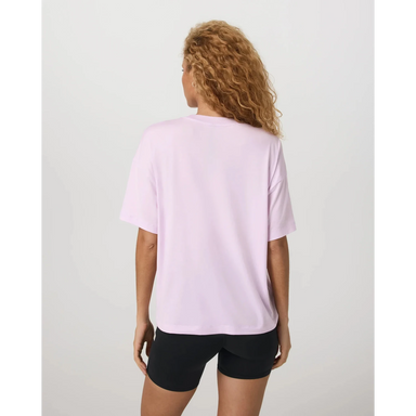 Vuori W's Energy Tee Long in Lilac Breeze Heather, back view on model 