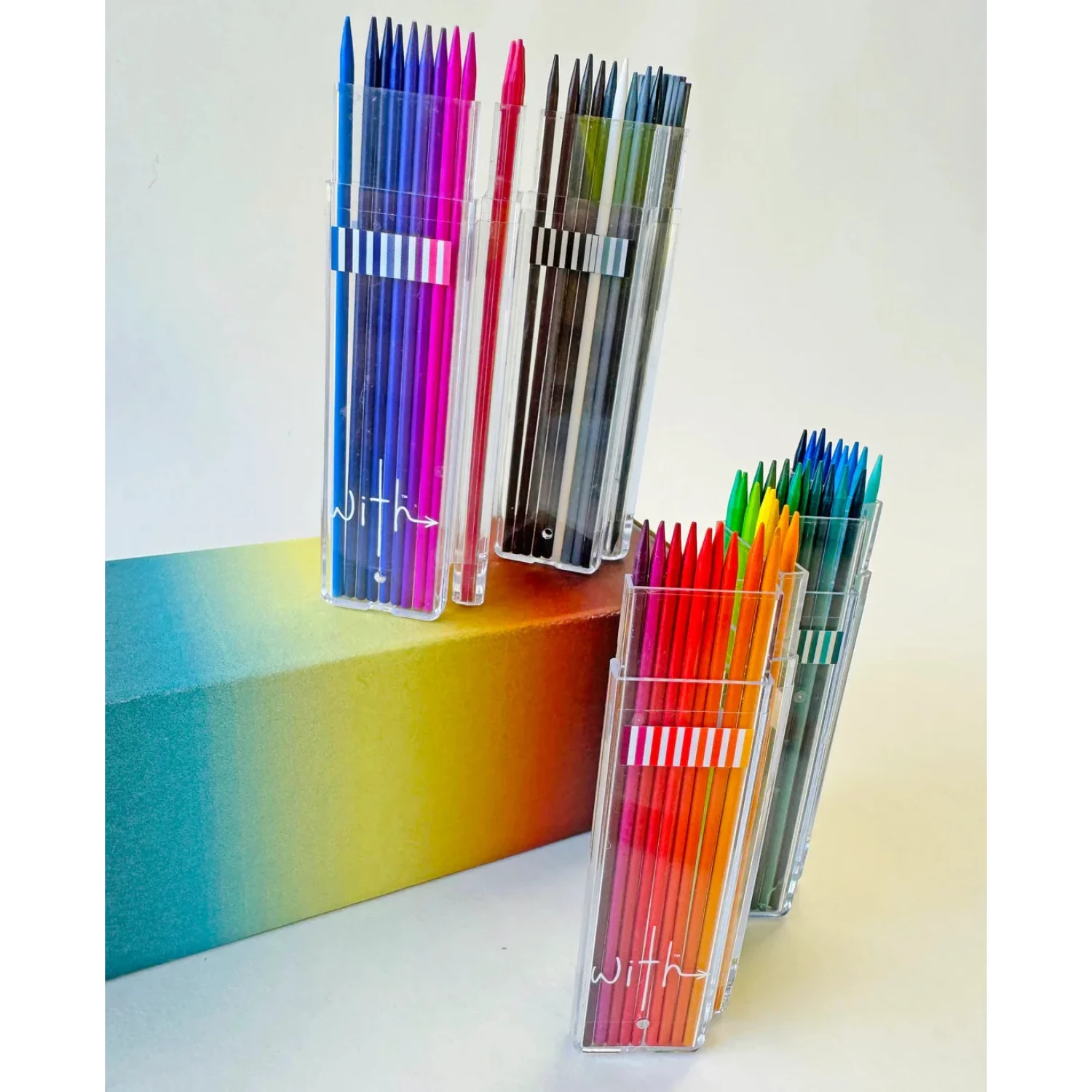 With 72 Lead Deluxe Drawing Set, colored lead sets